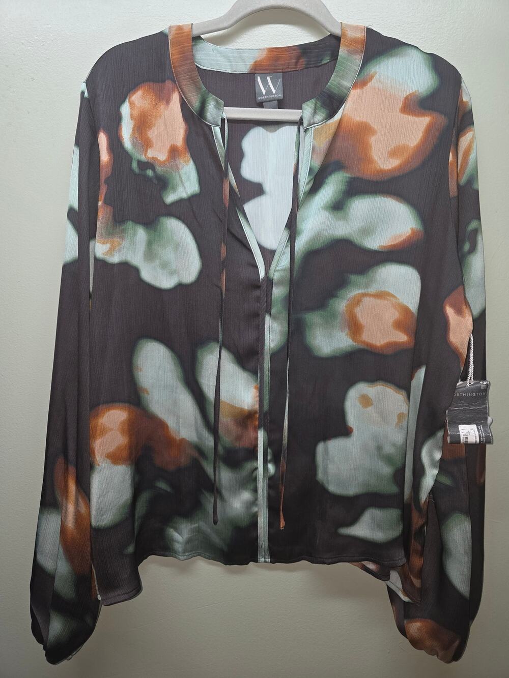 Worthington Semi Sheer Watercolor Floral Blouse Size XL NWT
